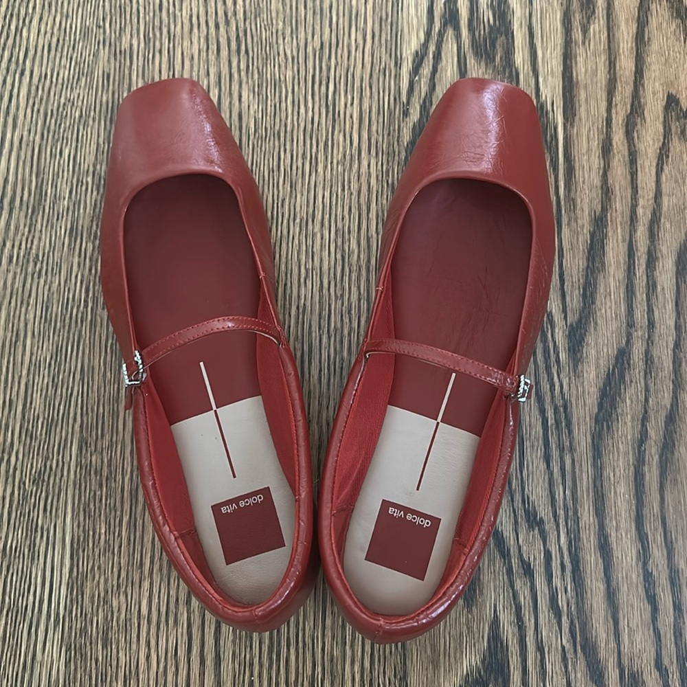 Dolce Vita Reyes Ballet Flats